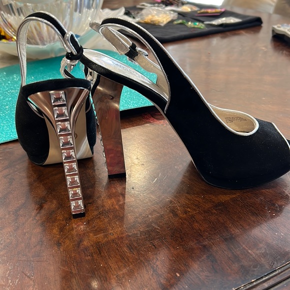 Michael Kors Black Platform Mirror & Stoned Heels,NWT - Picture 1 of 12